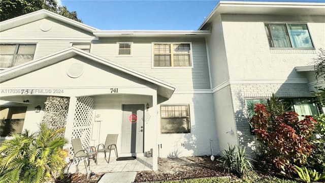 741 NW 105th Terrace, sold in Pembroke Pointe Section T, Pembroke Pines, FL