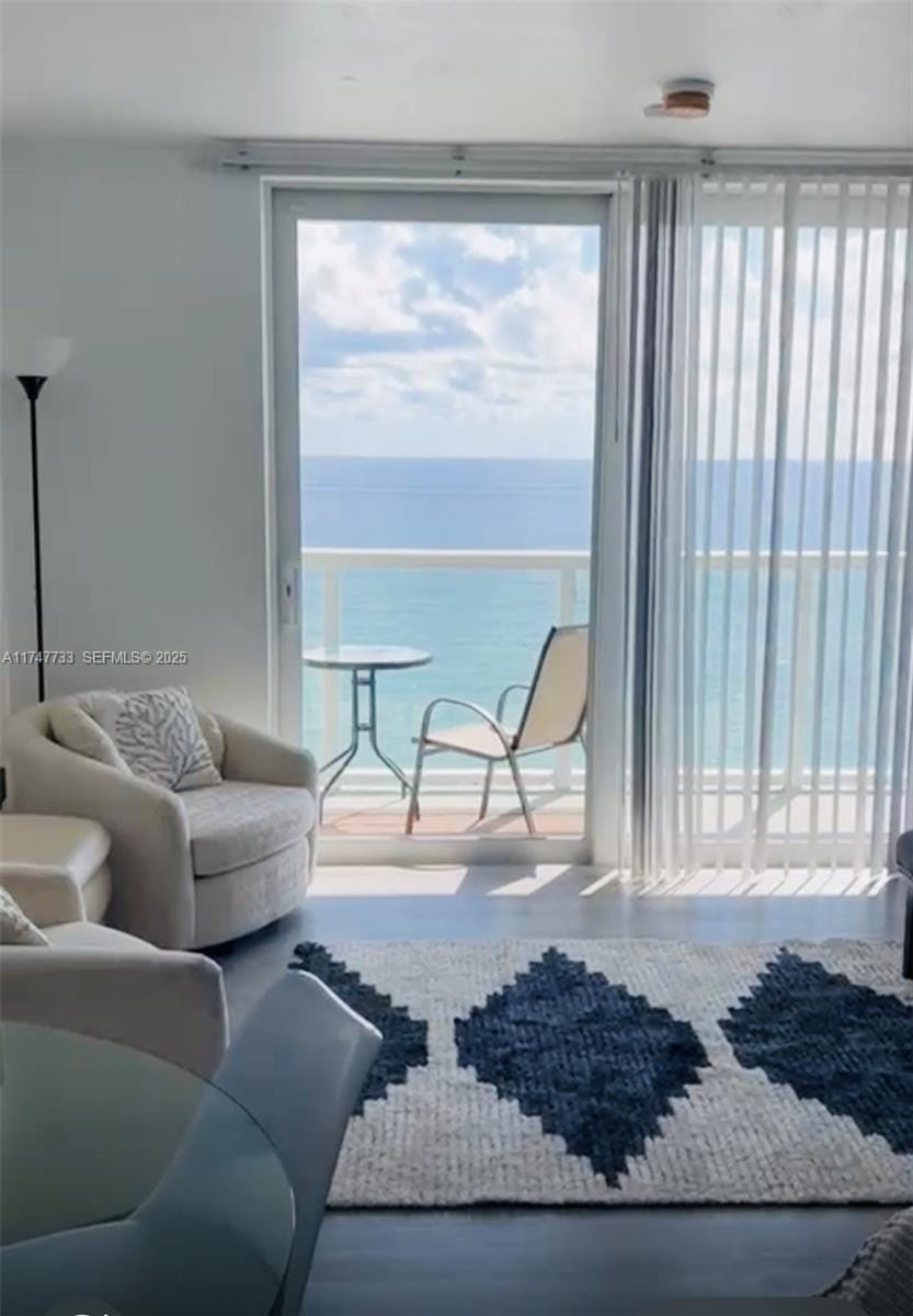 19201 Collins Avenue 512, Sunny Isles Beach, FL 33160