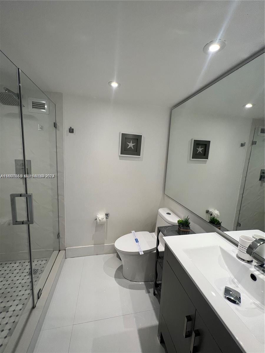 5161 Collins Avenue 1403 — photo 12
