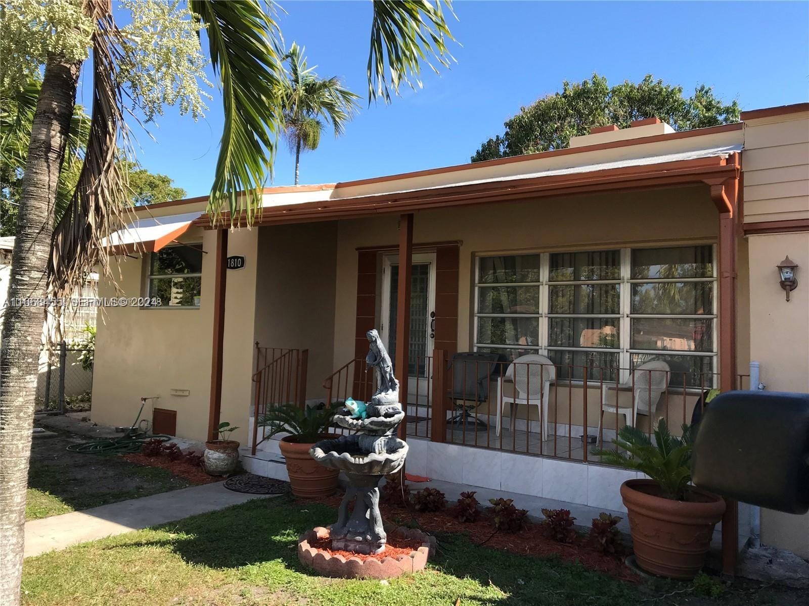 1810 NW 16th Terrace — photo 2