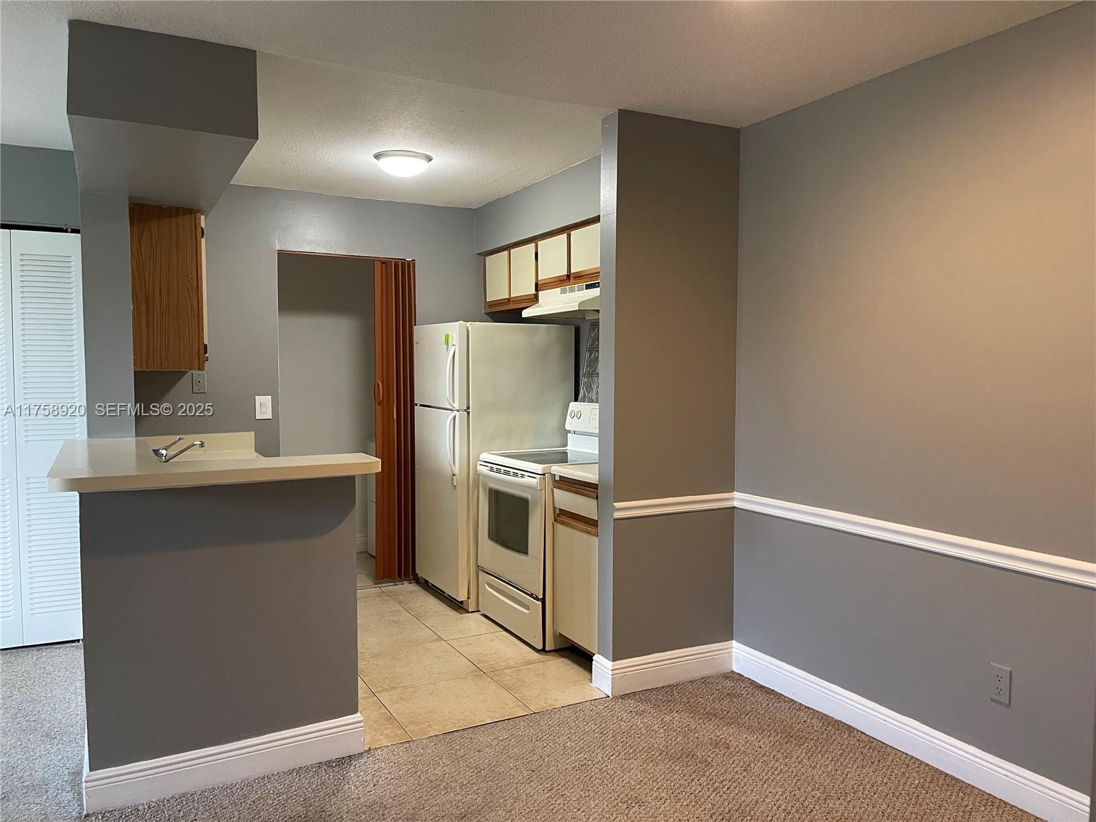 1247 SW 46th Avenue 1312 — photo 2