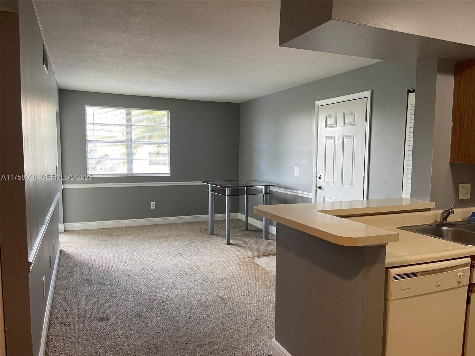 1247 SW 46th Avenue 1312 — photo 3