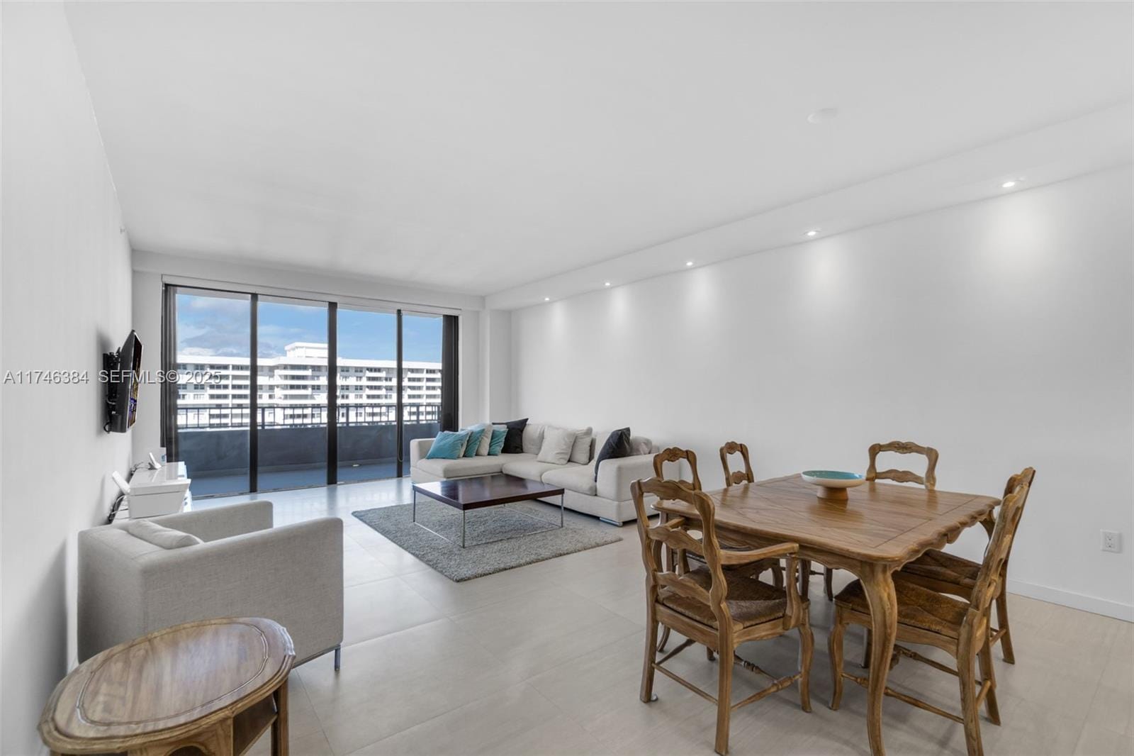 251 Crandon Boulevard 829 — photo 9