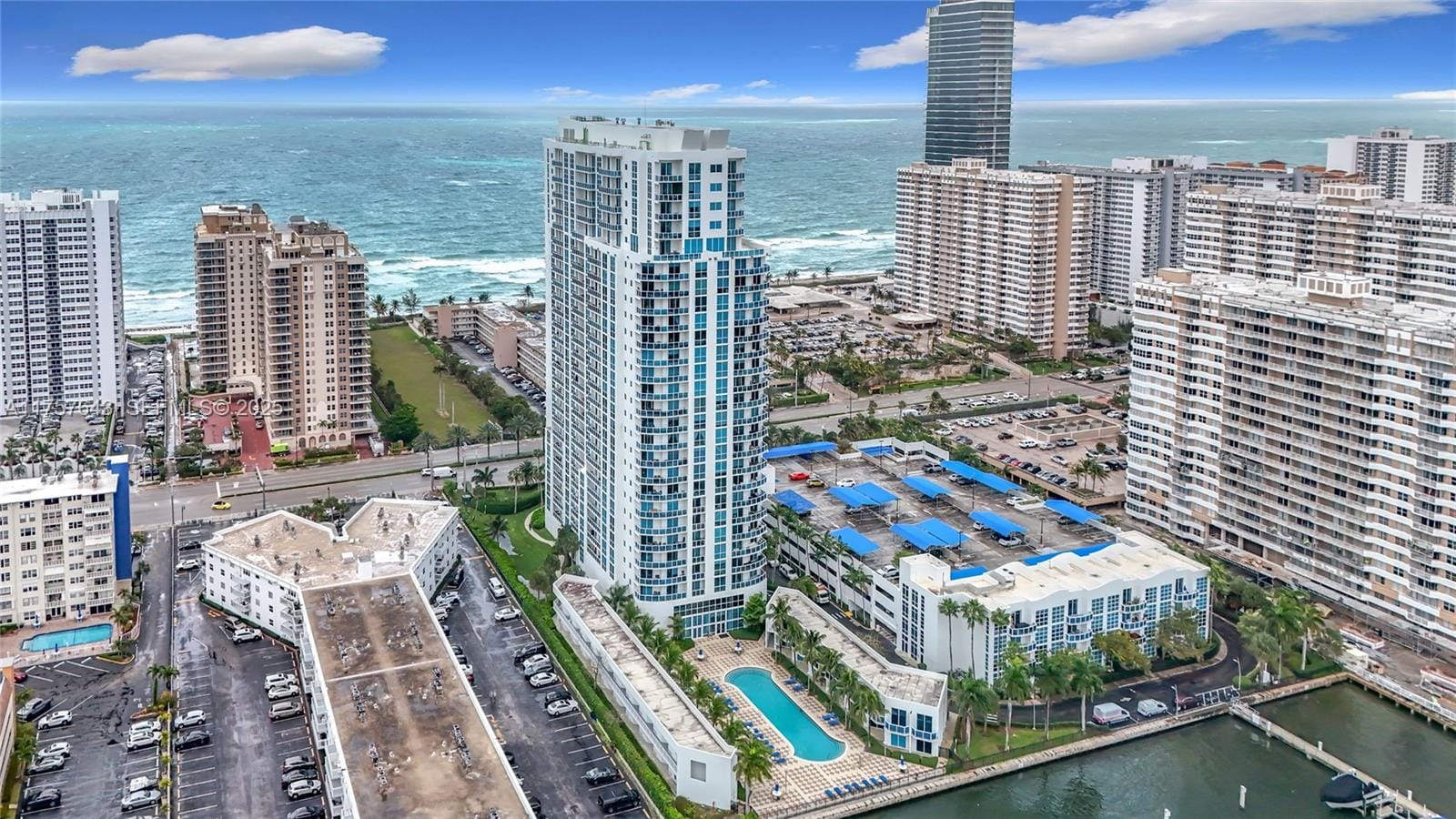 1945 S Ocean Drive 605 — photo 2