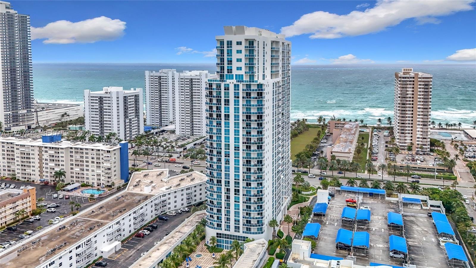 1945 S Ocean Drive 605 — photo 4