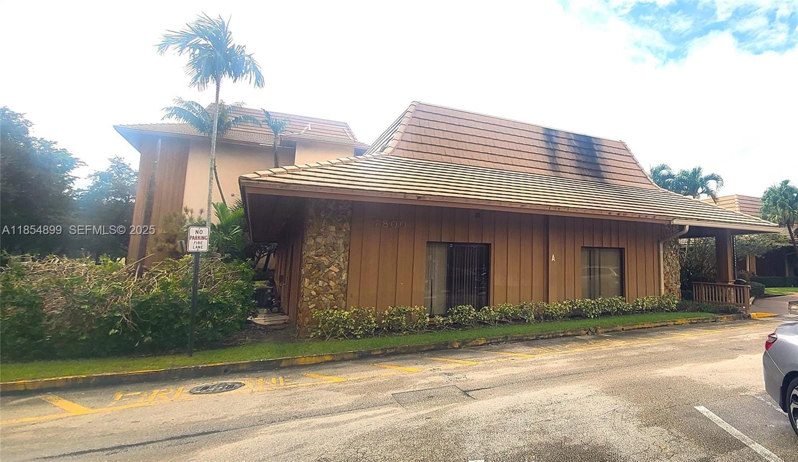 7800 W Oakland Park Boulevard 100 — photo 3