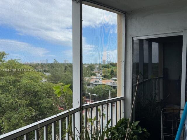1780 NE 191st Street 611-2, sold in Jade Winds Group -, Miami, FL