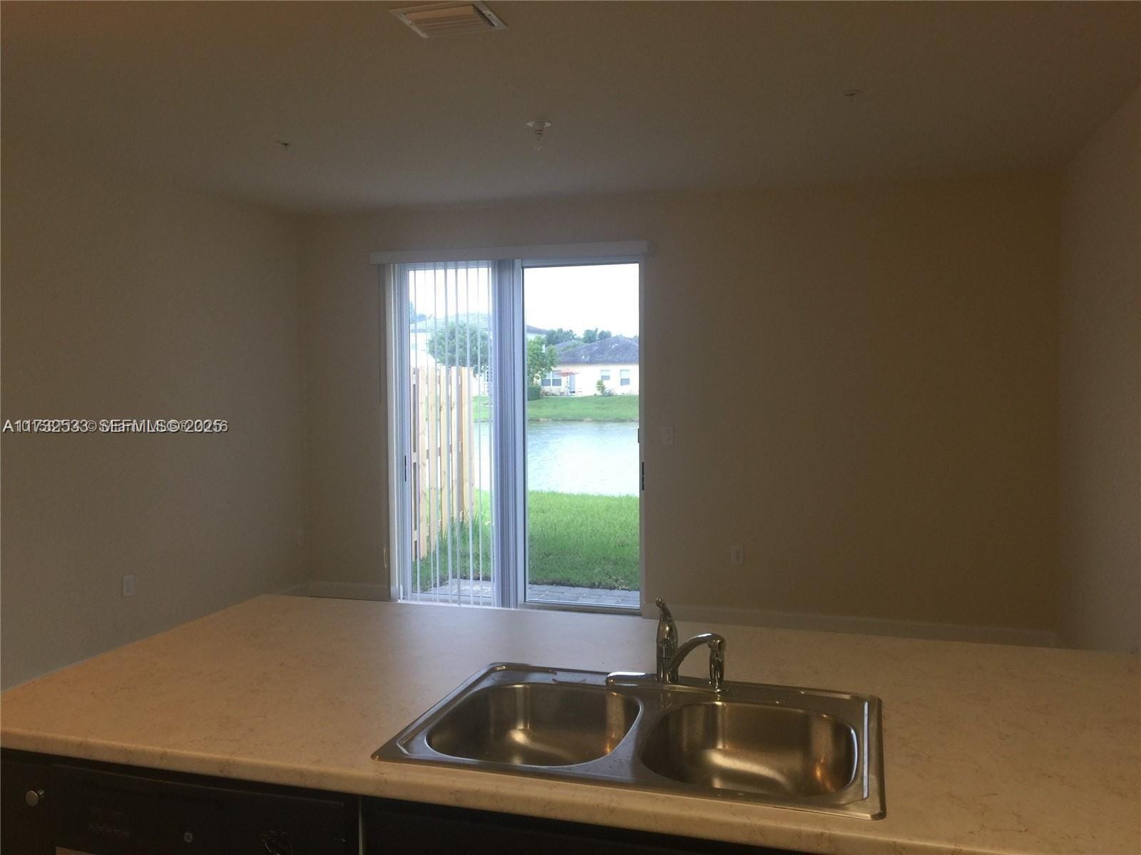 2819 SE 1st Drive 6 — photo 2