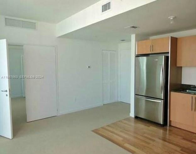 300 S Biscayne Boulevard T-1703 — photo 3