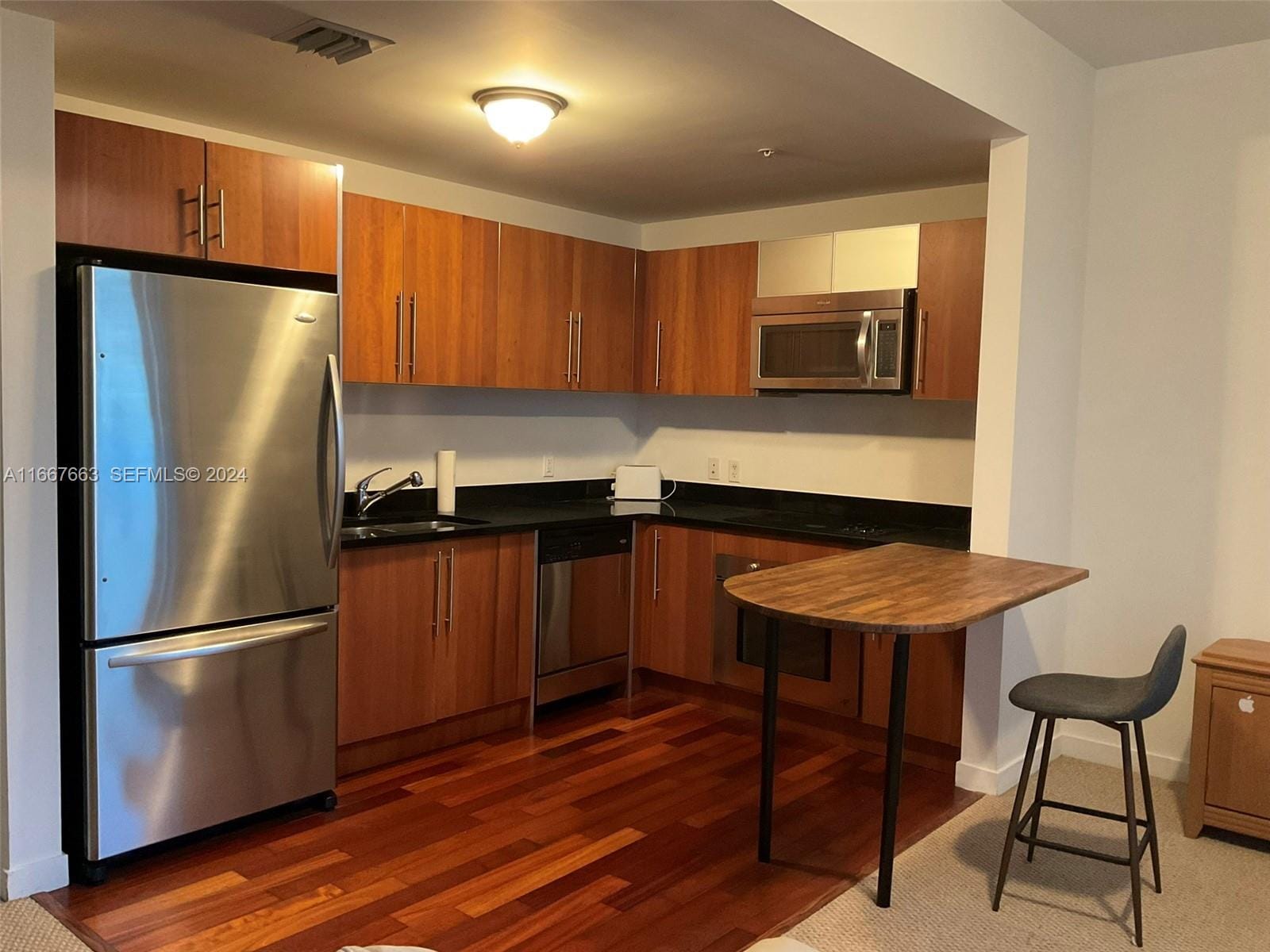 300 S Biscayne Boulevard T-1703 — photo 5