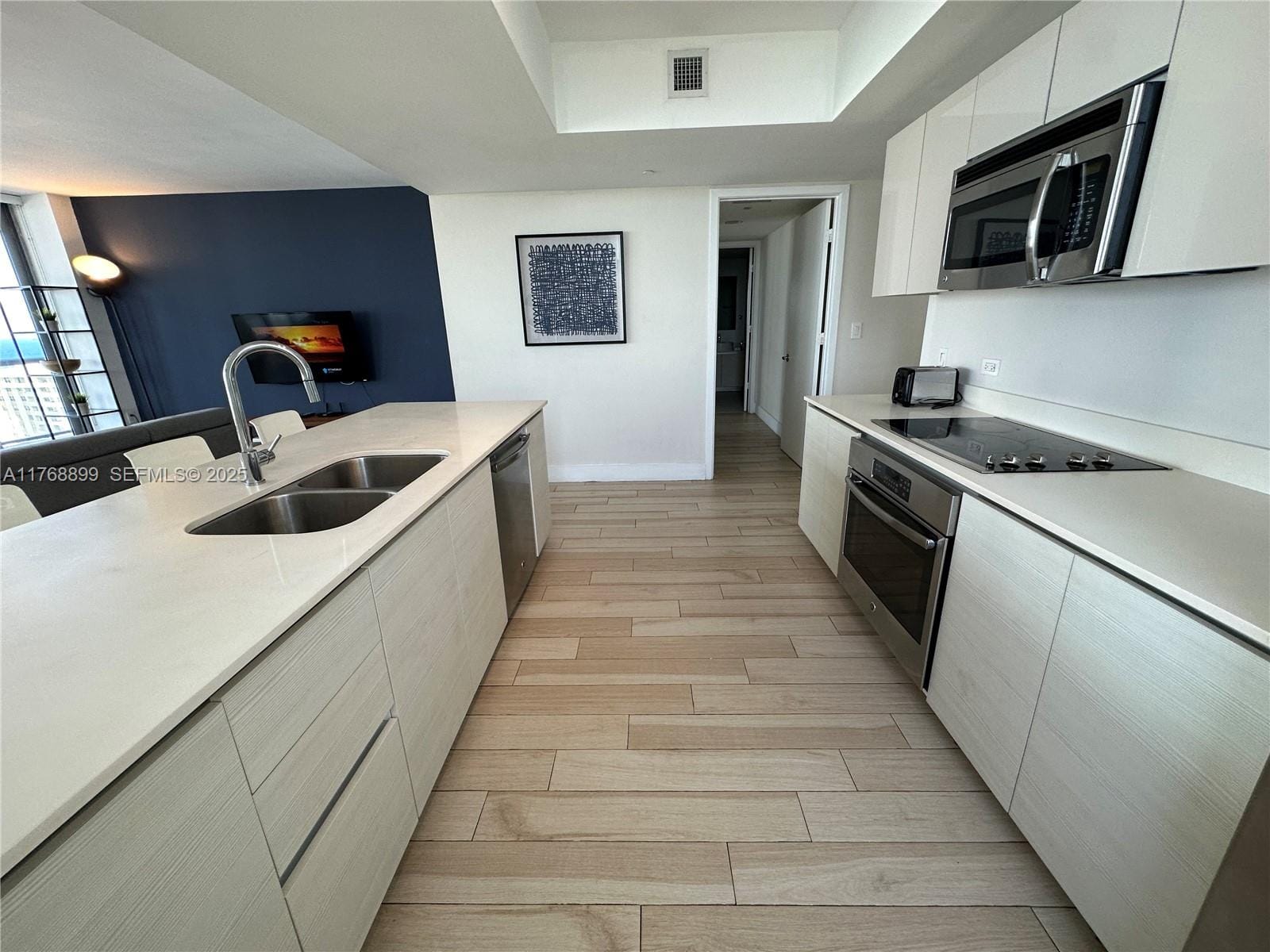 2600 E Hallandale Beach Boulevard T2202 — photo 12