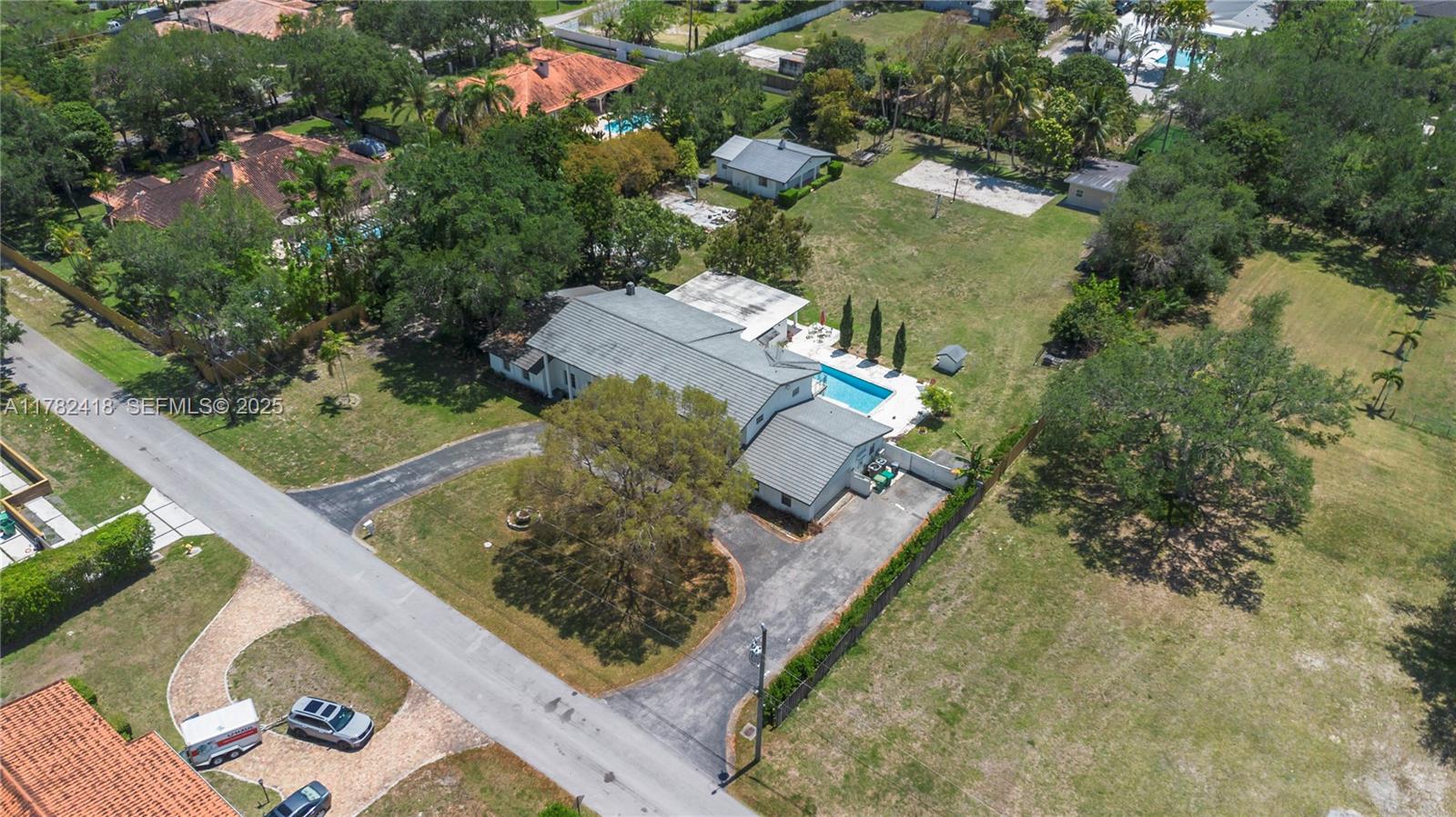8350 SW 98 Th Street — photo 3