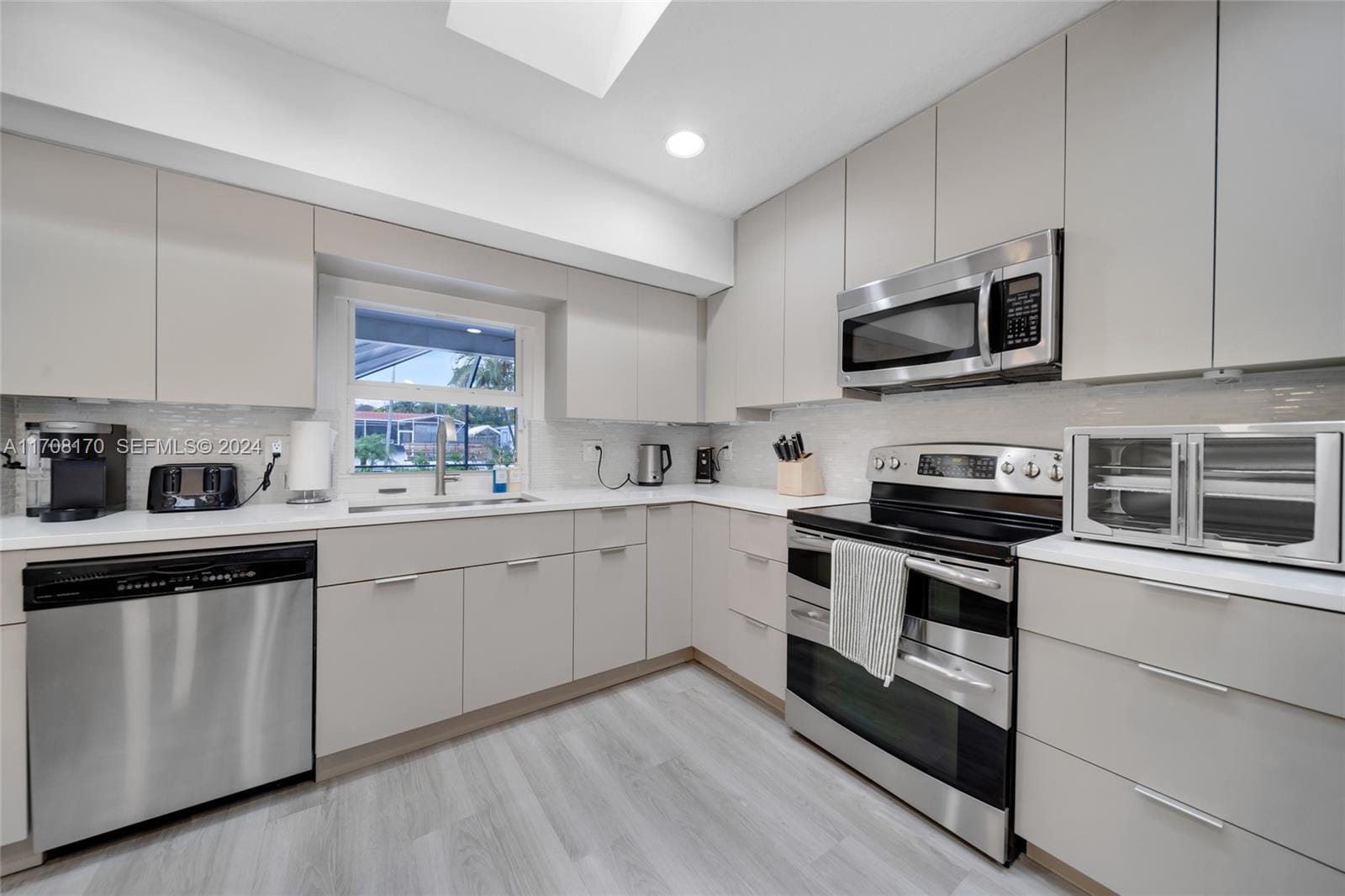 2031 SW 22nd Avenue, Fort Lauderdale, FL 33312 photo 19