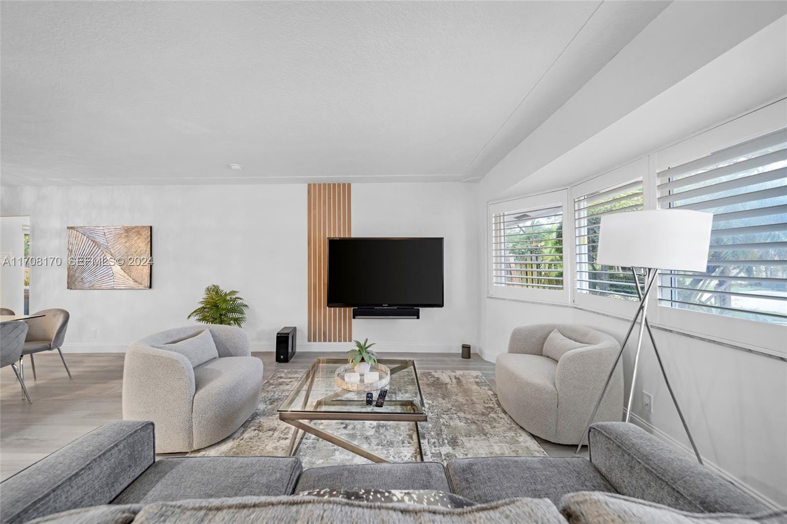 2031 SW 22nd Avenue — photo 4