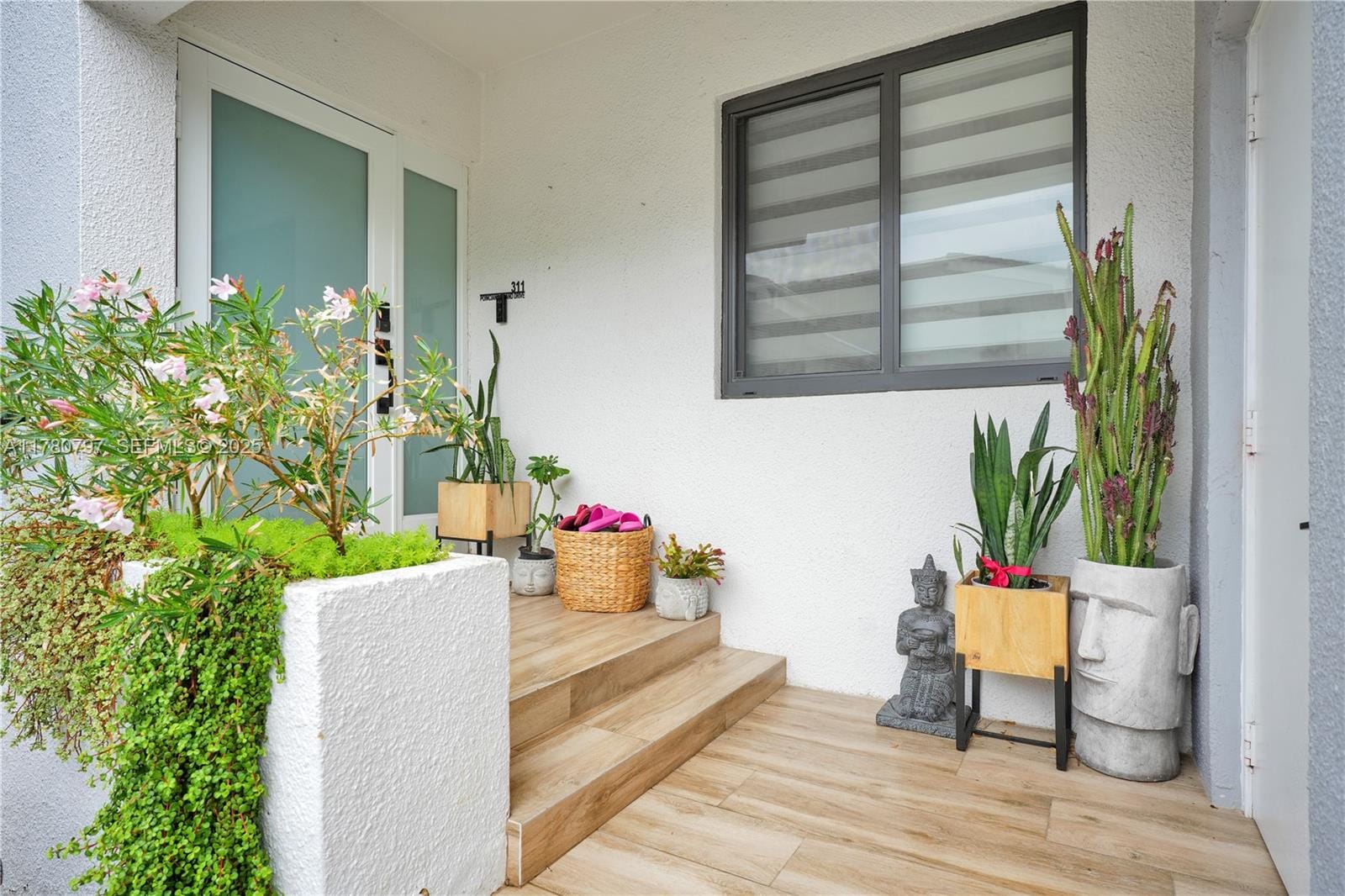 311 Poinciana Drive 801 — photo 6
