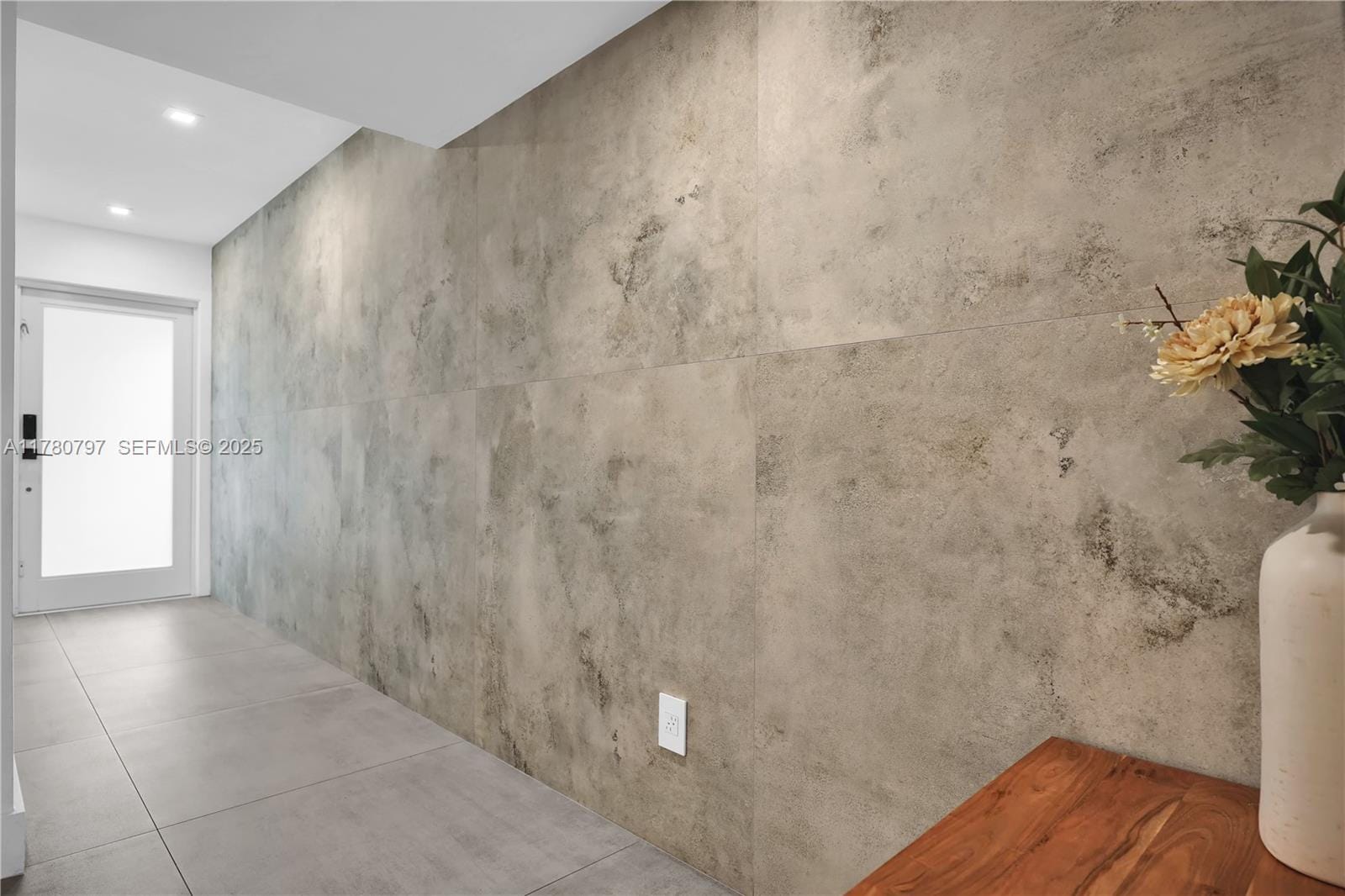 311 Poinciana Drive 801 — photo 7