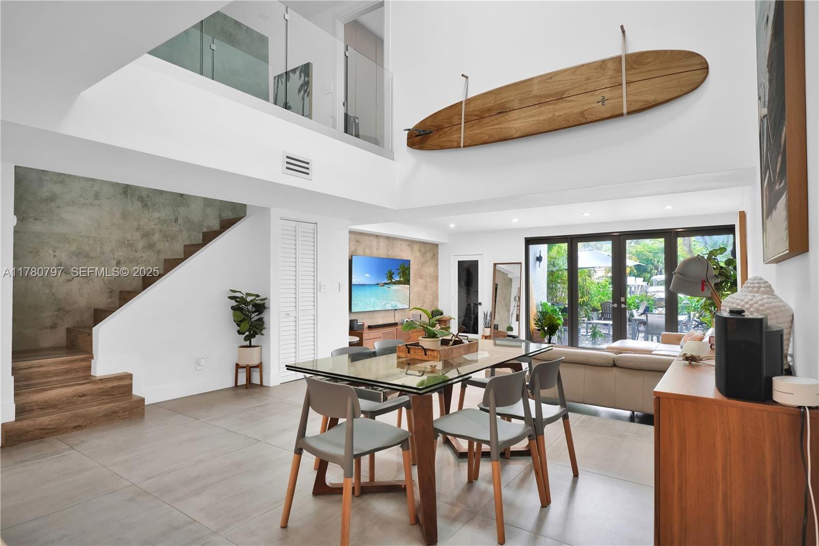 311 Poinciana Drive 801 — photo 8