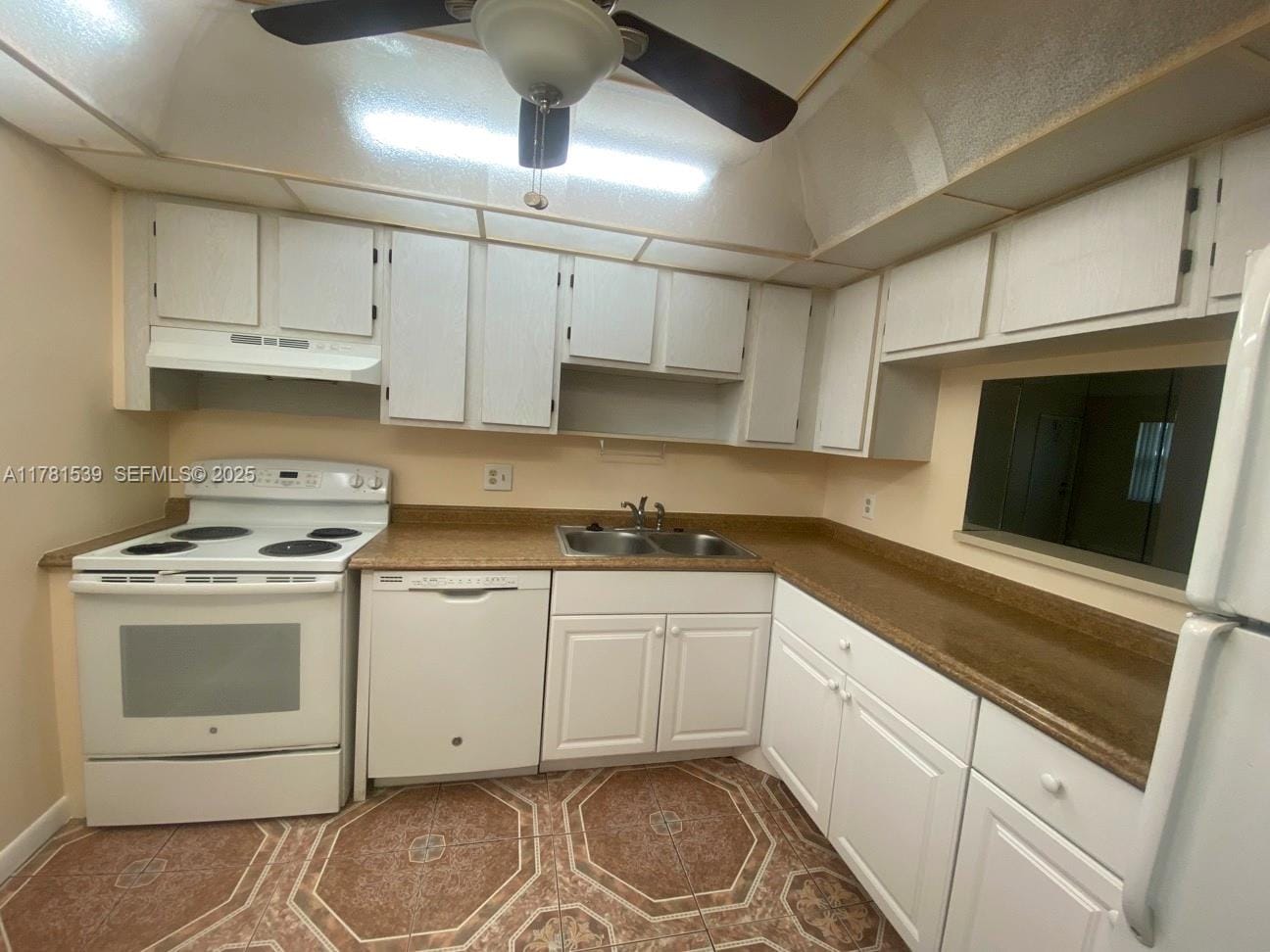 6890 Royal Palm Boulevard 305H — photo 2