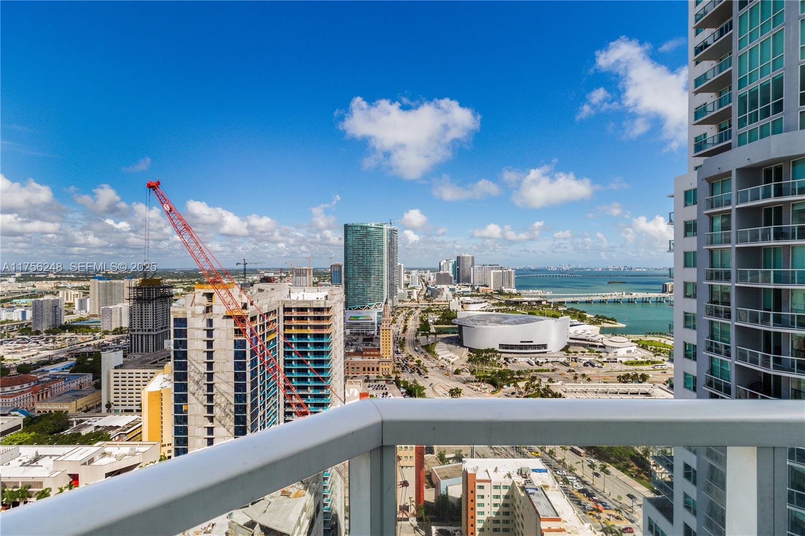 253 NE 2nd Street 3702, Miami, FL 33132 photo 2