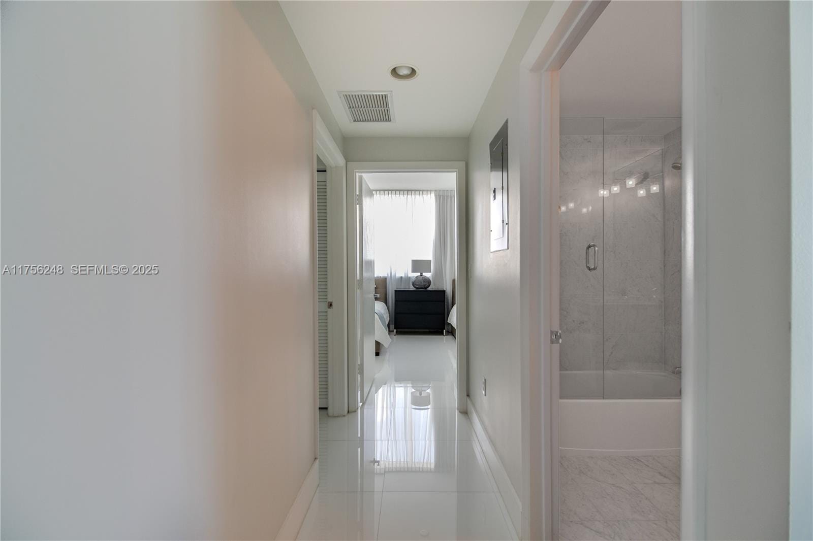 253 NE 2nd Street 3702, Miami, FL 33132 photo 15