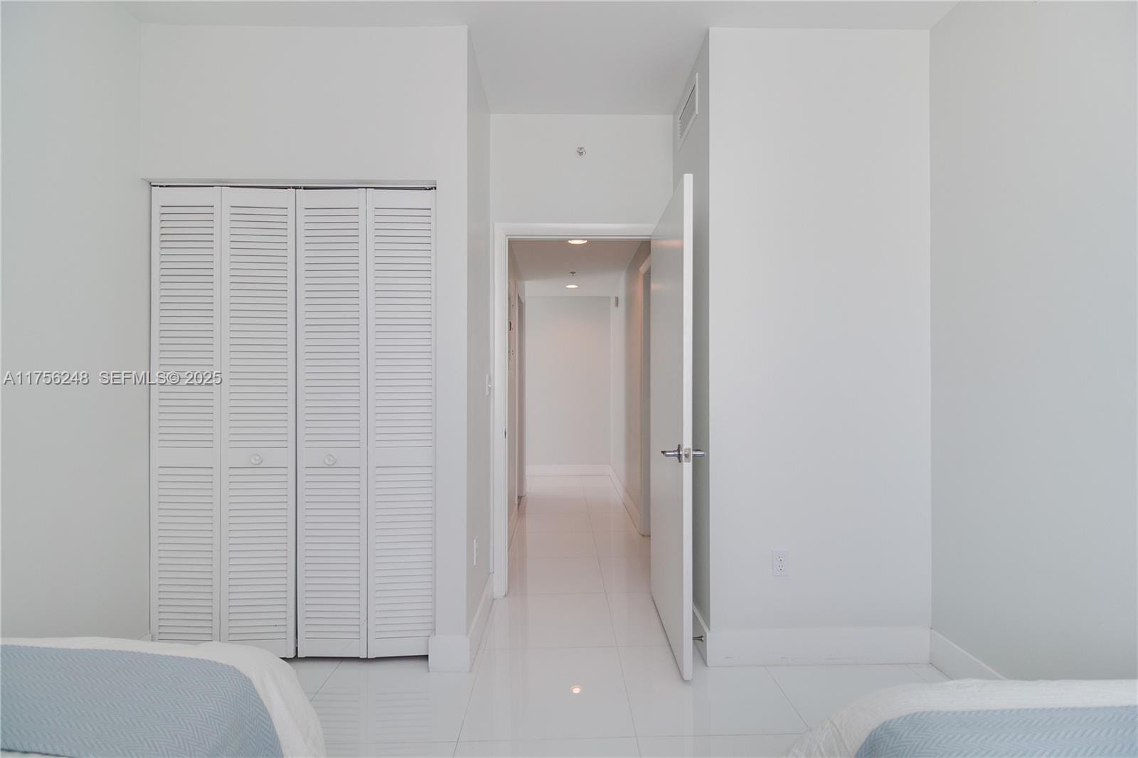 253 NE 2nd Street 3702, Miami, FL 33132 photo 17