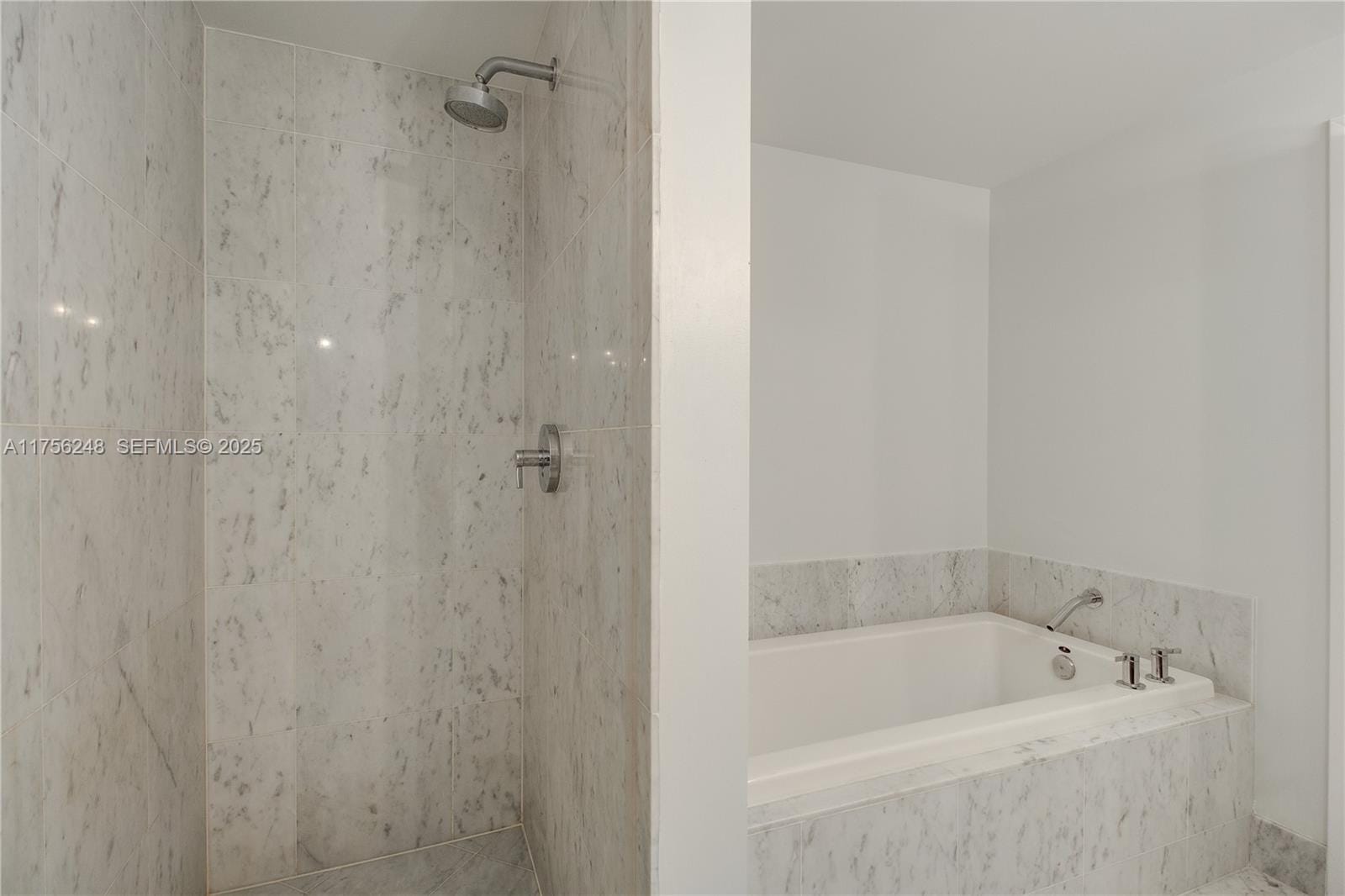 253 NE 2nd Street 3702, Miami, FL 33132 photo 22
