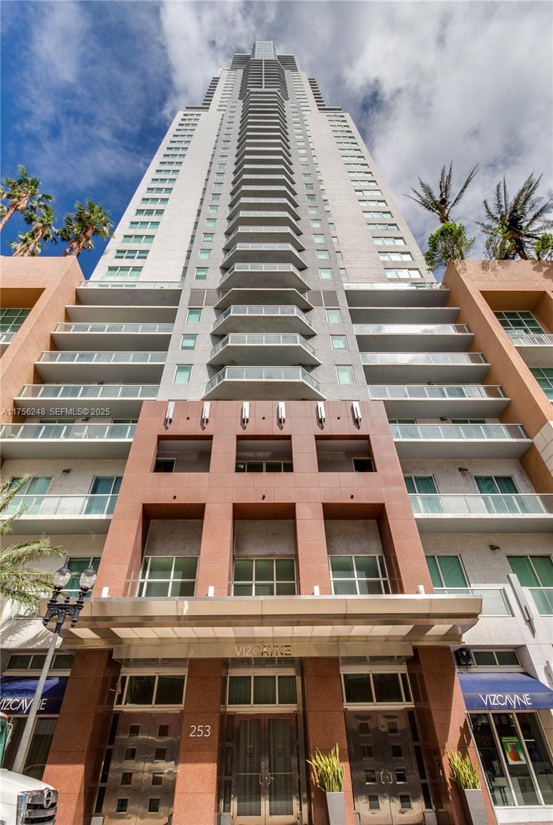 253 NE 2nd Street 3702, Miami, FL 33132 photo 24