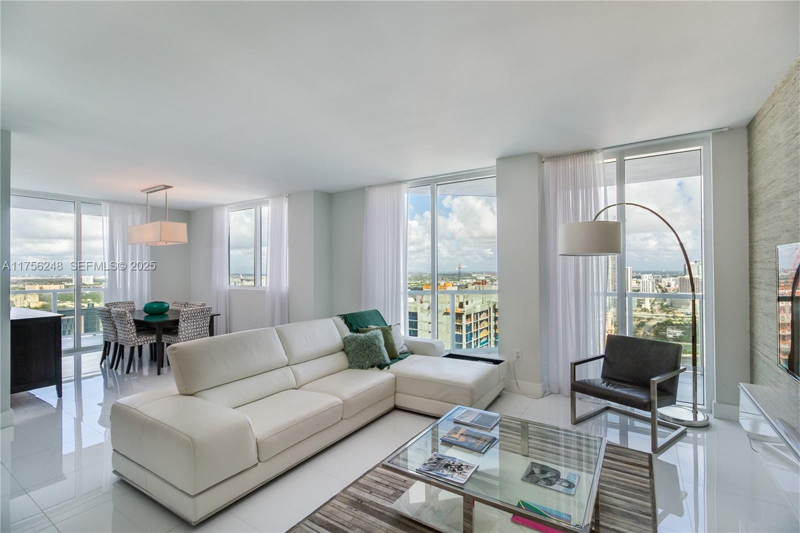 253 NE 2nd Street 3702, Miami, FL 33132 photo 6