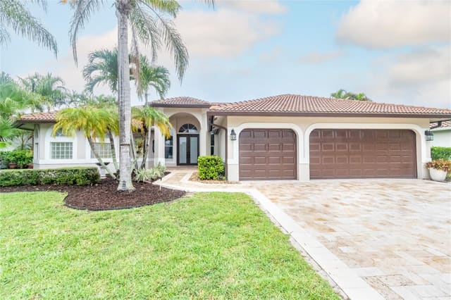 5164 Kensington Circle, sold in Kensington Glen, Coral Springs, FL
