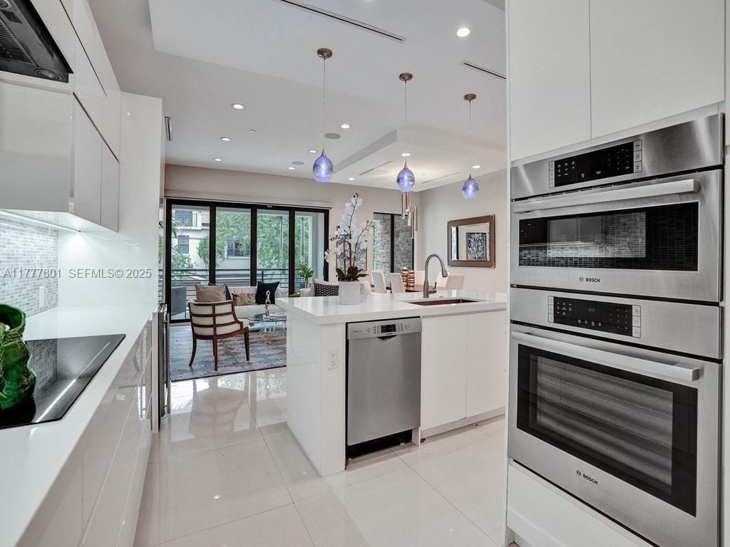 207 NE 13th Avenue 207, Fort Lauderdale, FL 33301 photo 4