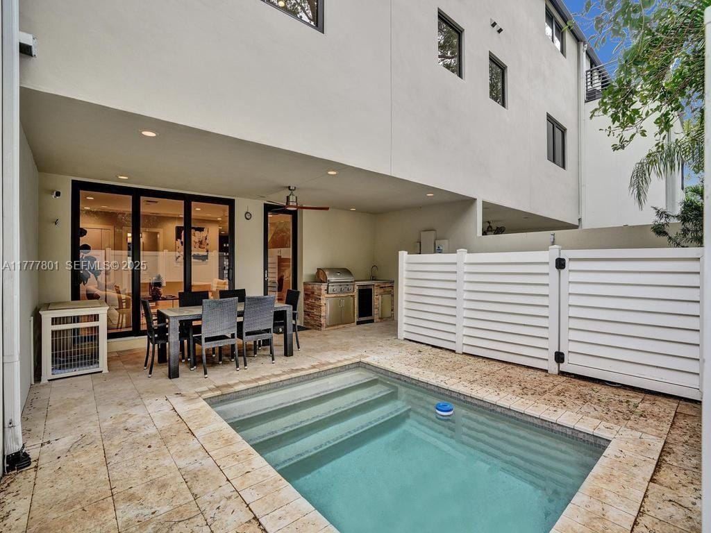 207 NE 13th Avenue 207, Fort Lauderdale, FL 33301 photo 9