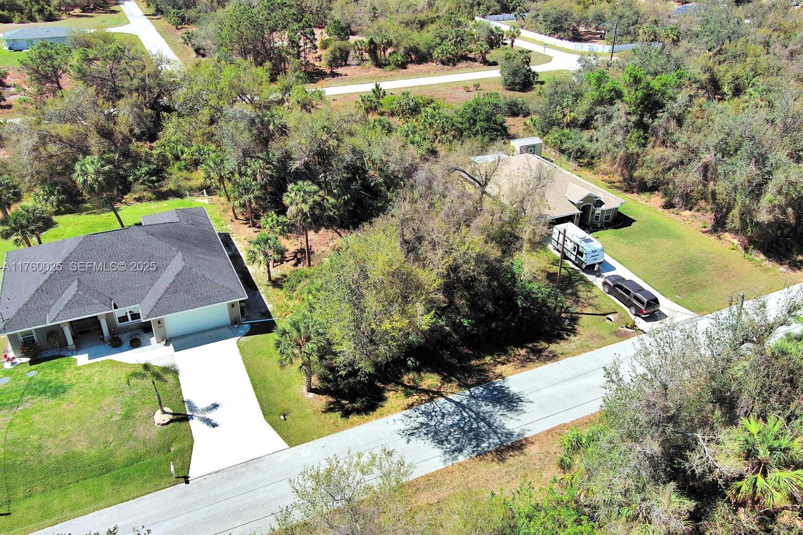 205 Ferdon Circle — photo 2