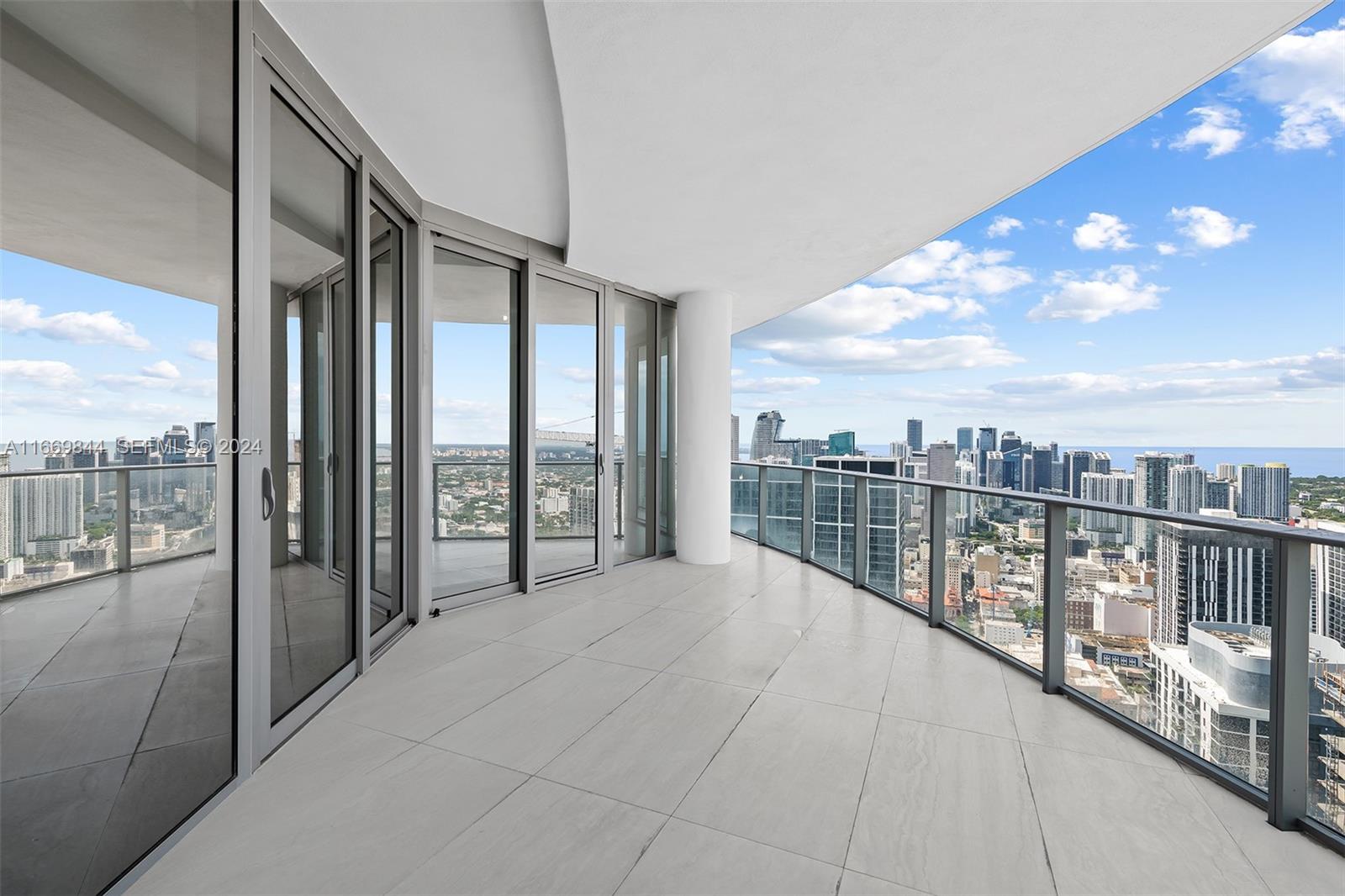 851 NE 1st Avenue PH 5412, Miami, FL 33132 photo 14