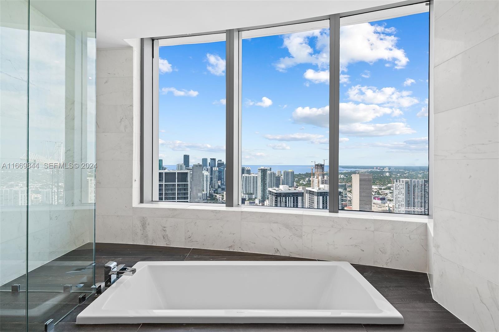 851 NE 1st Avenue PH 5412, Miami, FL 33132 photo 21
