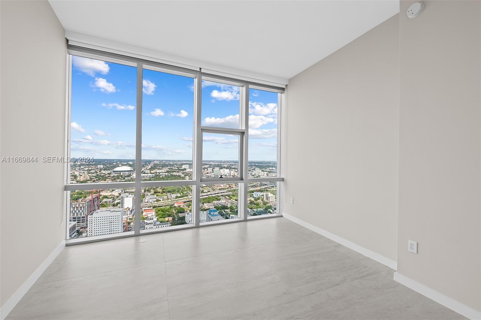 851 NE 1st Avenue PH 5412, Miami, FL 33132 photo 27