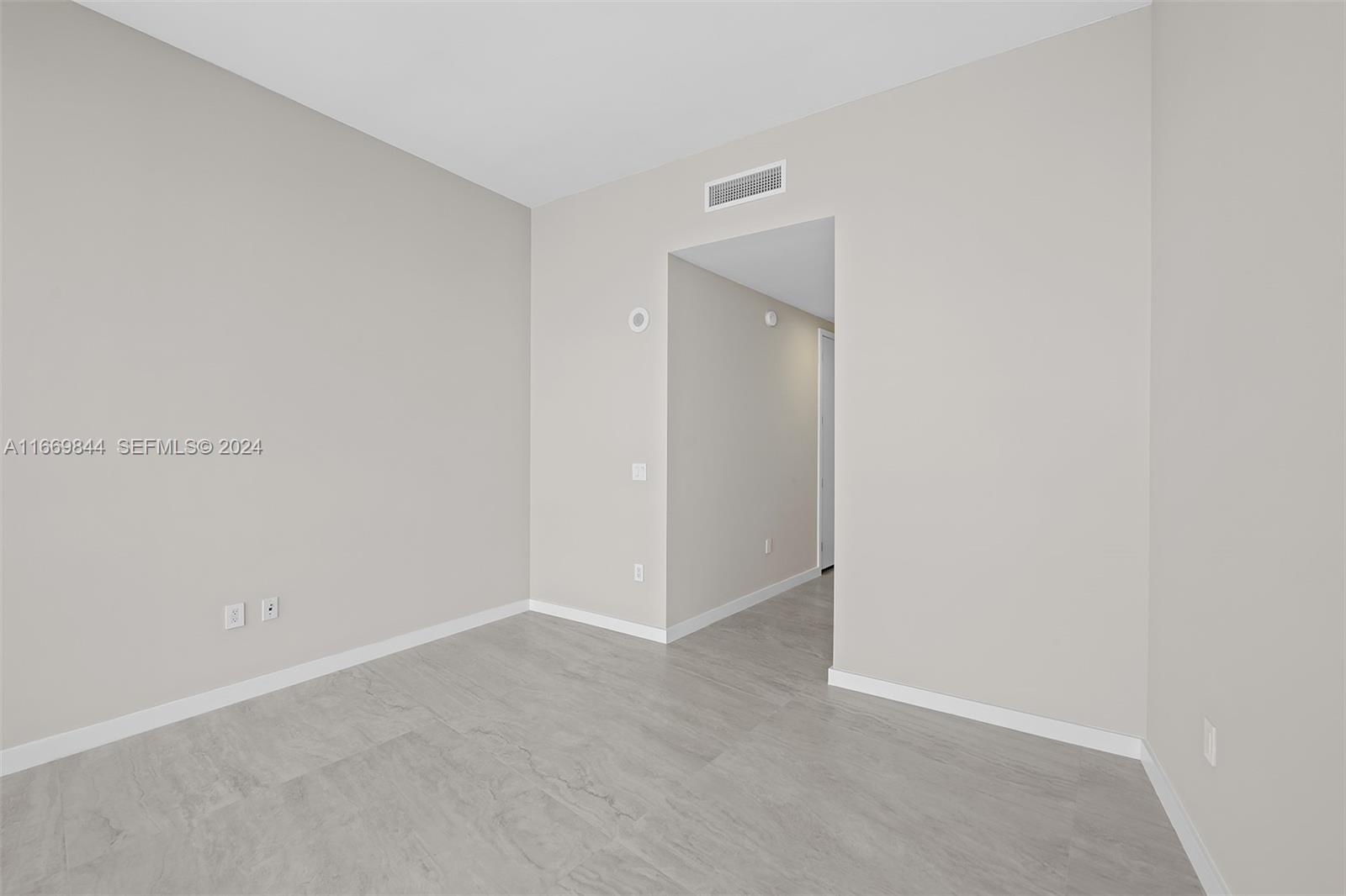 851 NE 1st Avenue PH 5412, Miami, FL 33132 photo 30