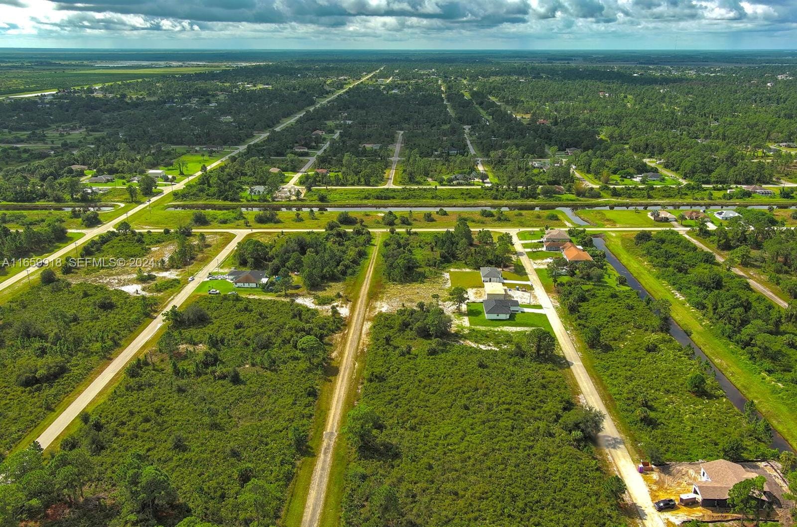642 Vasser Avenue S, Lehigh Acres, FL 33974 photo 14