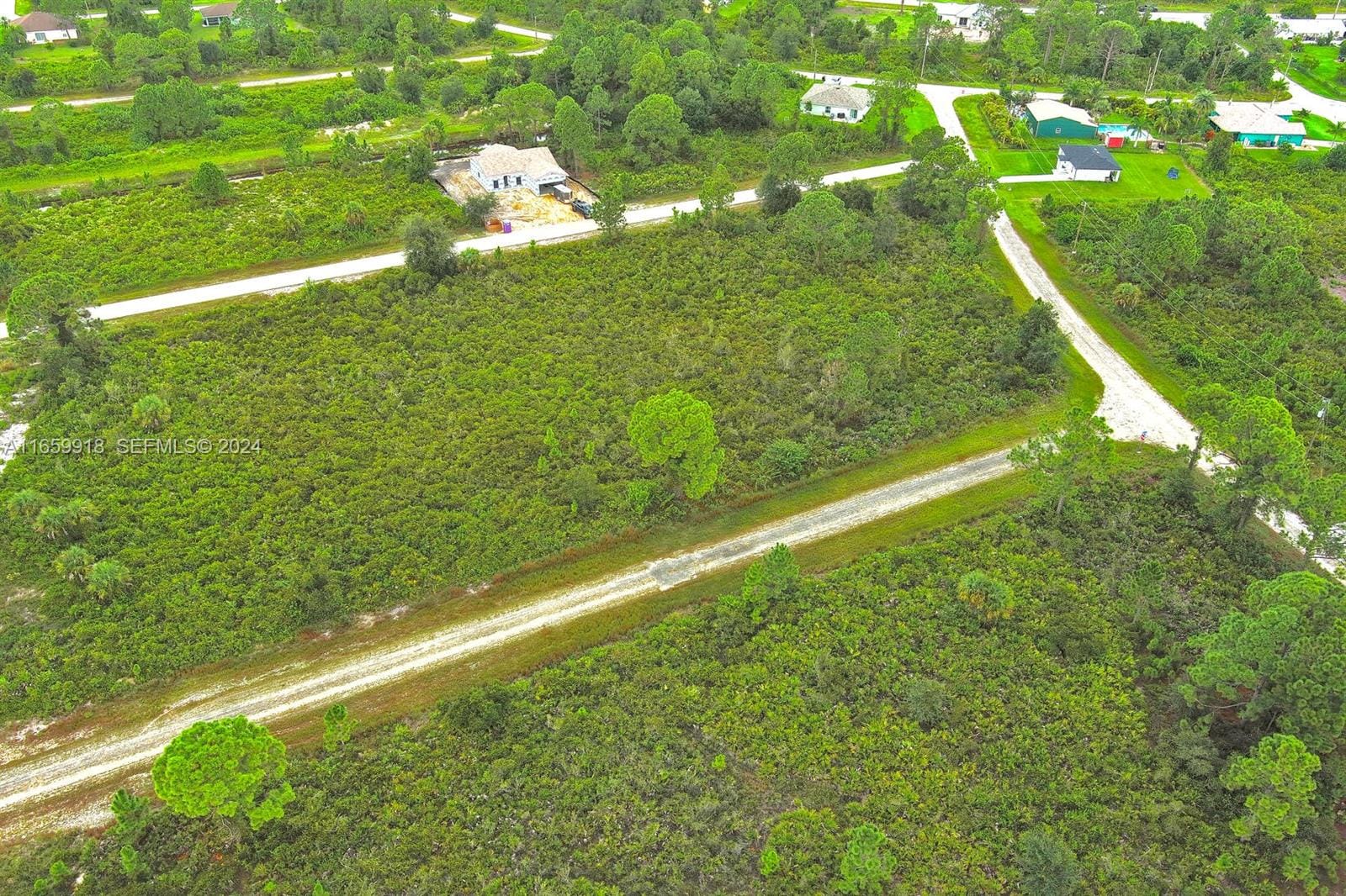 642 Vasser Avenue S, Lehigh Acres, FL 33974 photo 4