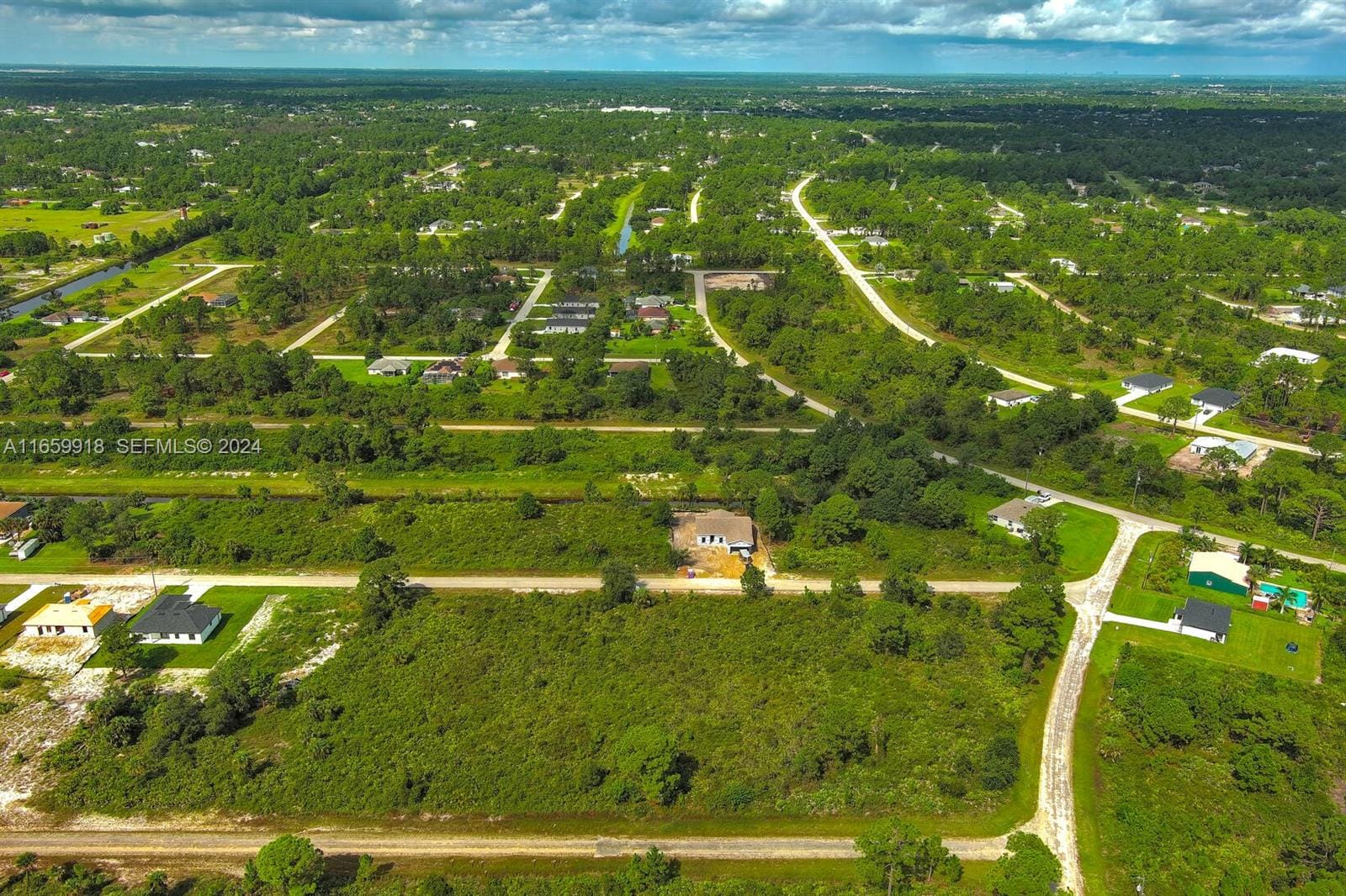 642 Vasser Avenue S, Lehigh Acres, FL 33974 photo 8