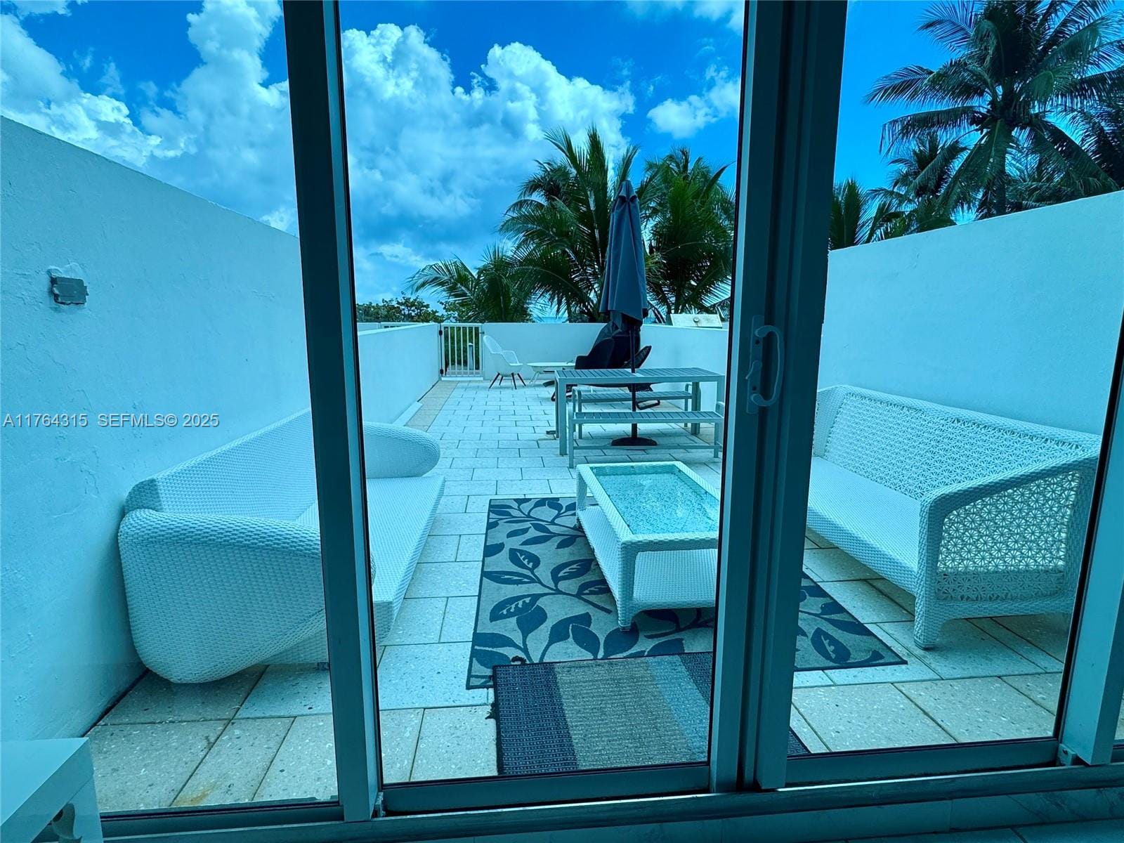 5445 Collins Avenue TH-11 — photo 11