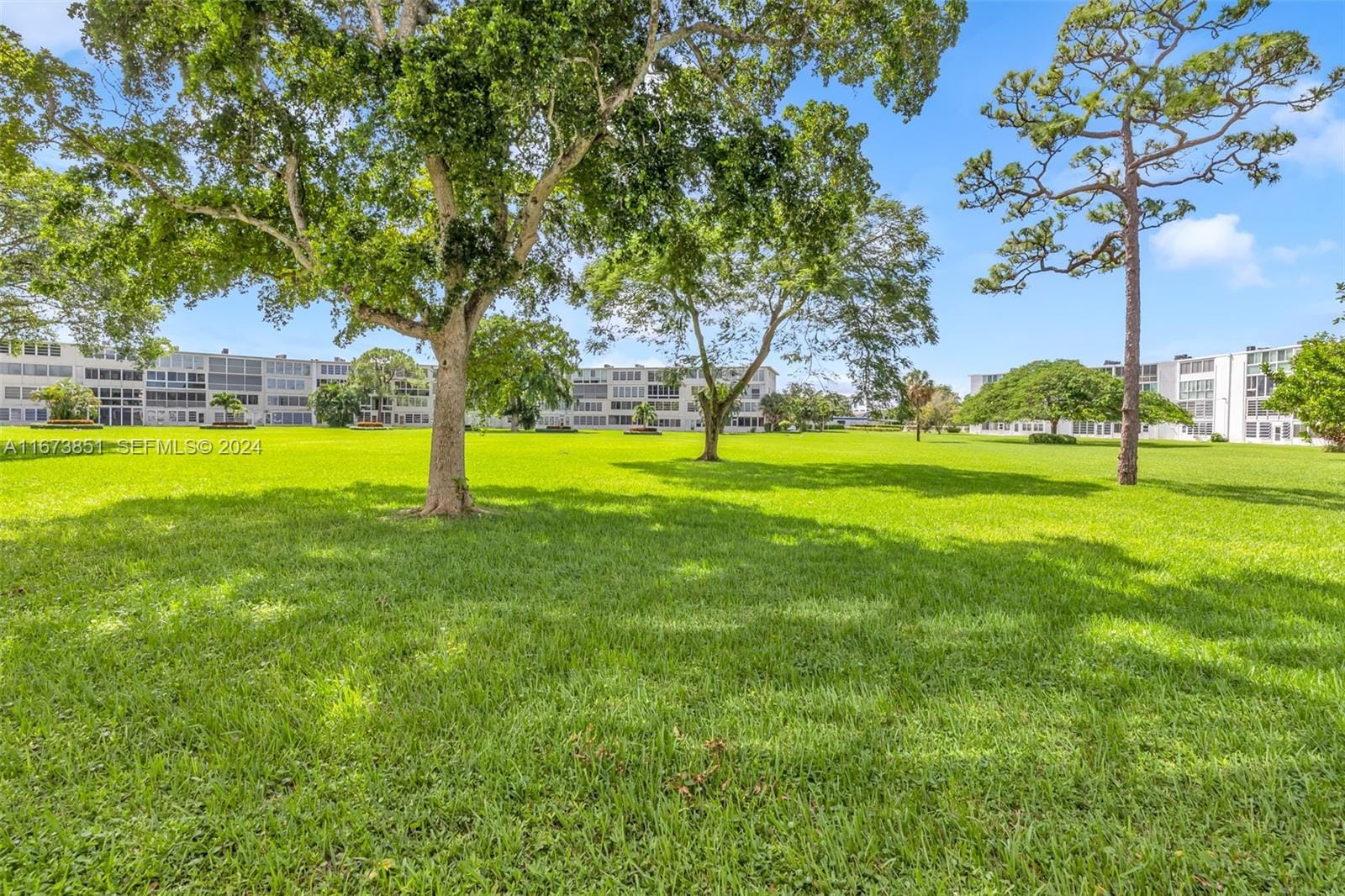 156 E Grantham E 156, Deerfield Beach, FL 33442 photo 30