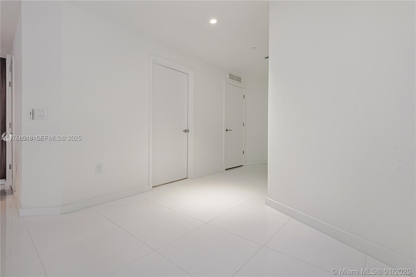 851 NE 1st Avenue 2600, Miami, FL 33132 photo 13