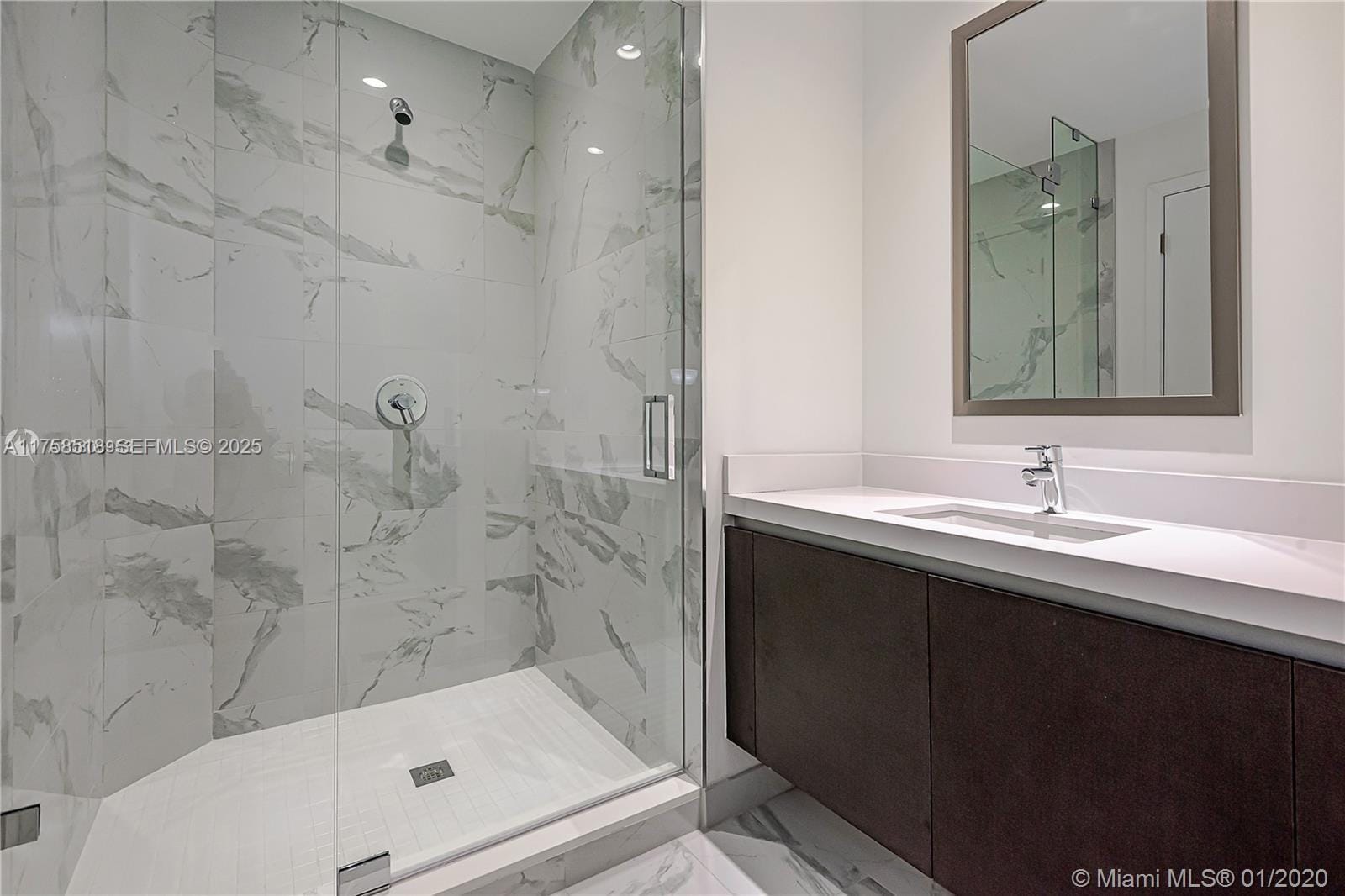 851 NE 1st Avenue 2600, Miami, FL 33132 photo 16