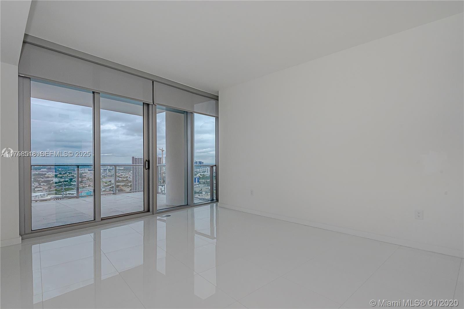 851 NE 1st Avenue 2600 — photo 3