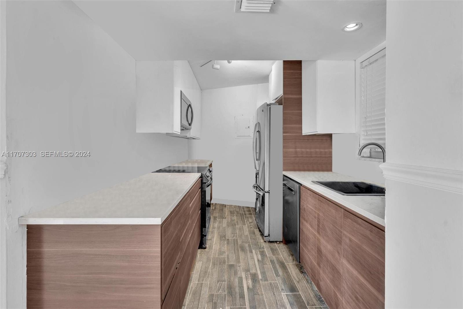 1881 Washington Avenue 16H, Miami Beach, FL 33139 photo 6