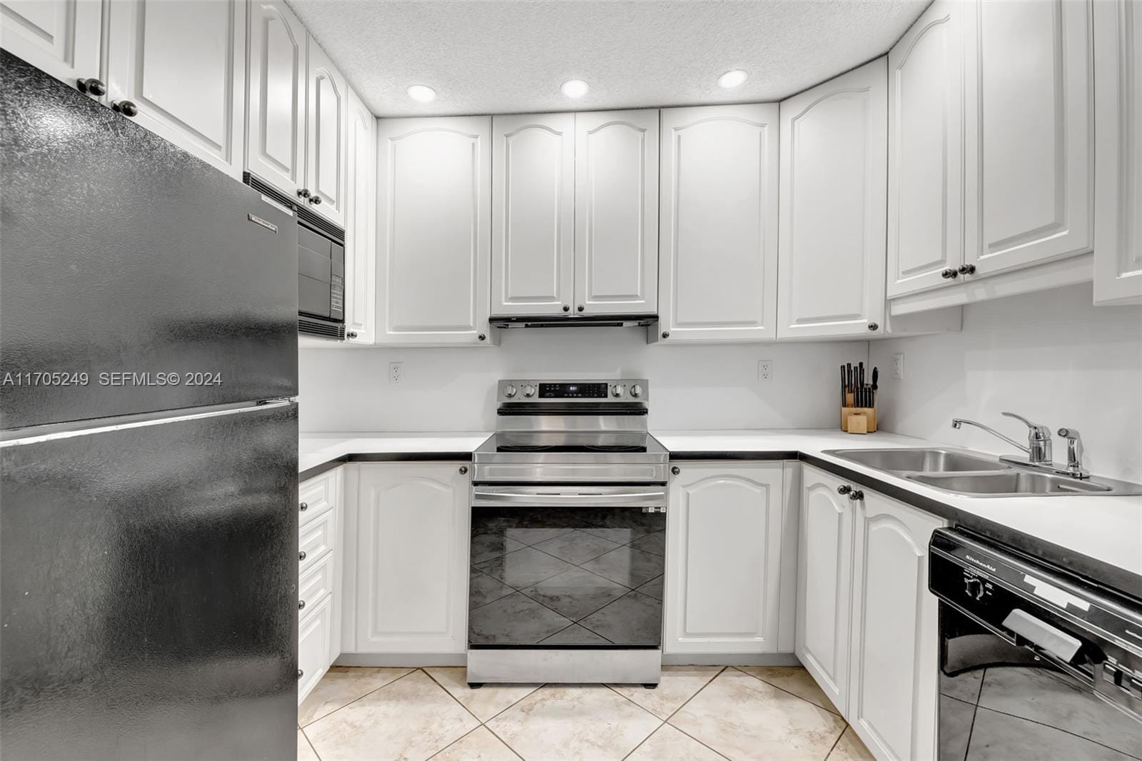 221 SE 9th Avenue 211, Pompano Beach, FL 33060 photo 6