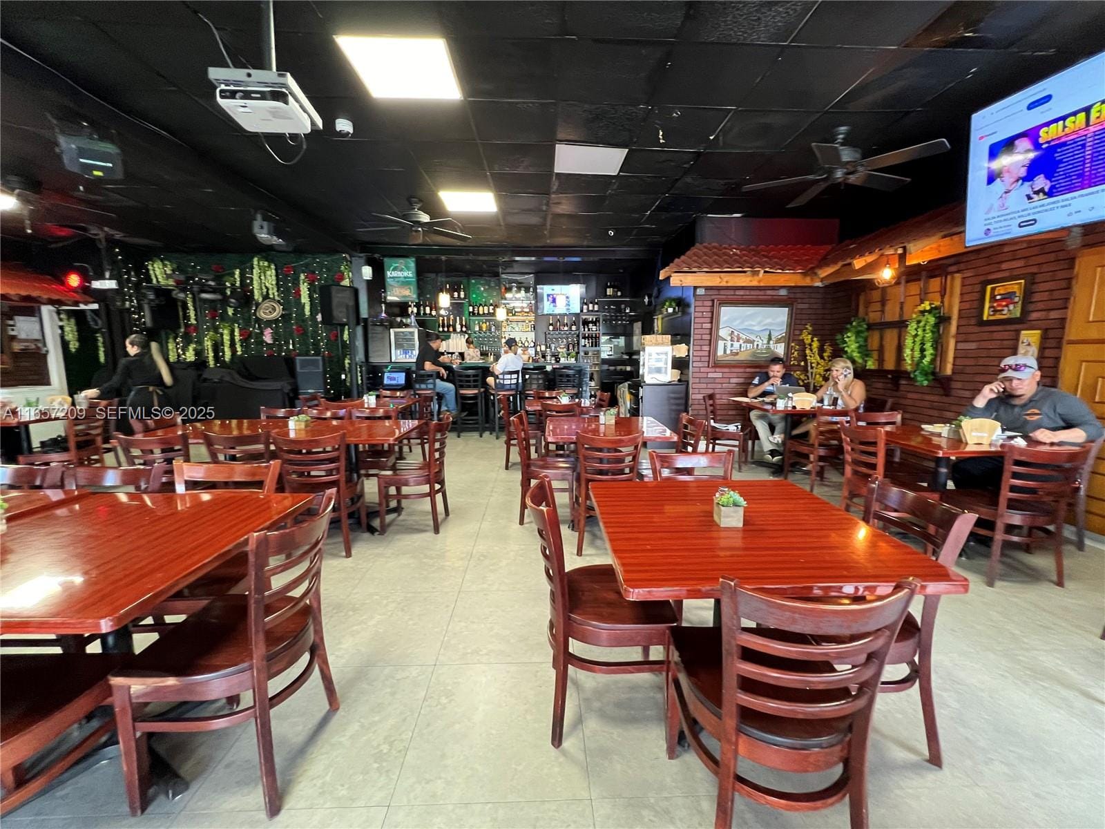 Restaurant/lounge @ Bird Road — photo 4