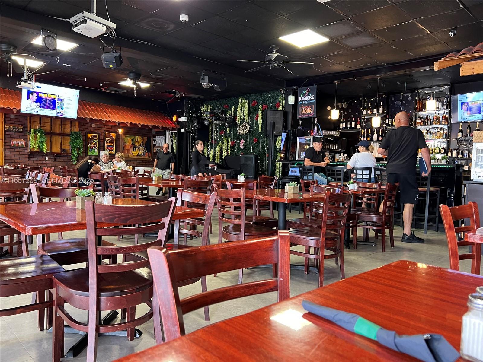 Restaurant/lounge @ Bird Road, Miami, FL 33175, Miami