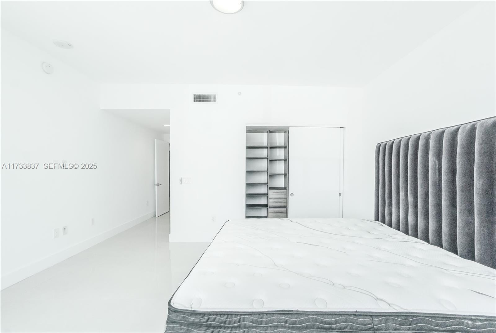 17301 Biscayne Boulevard 207, North Miami Beach, FL 33160 photo 20