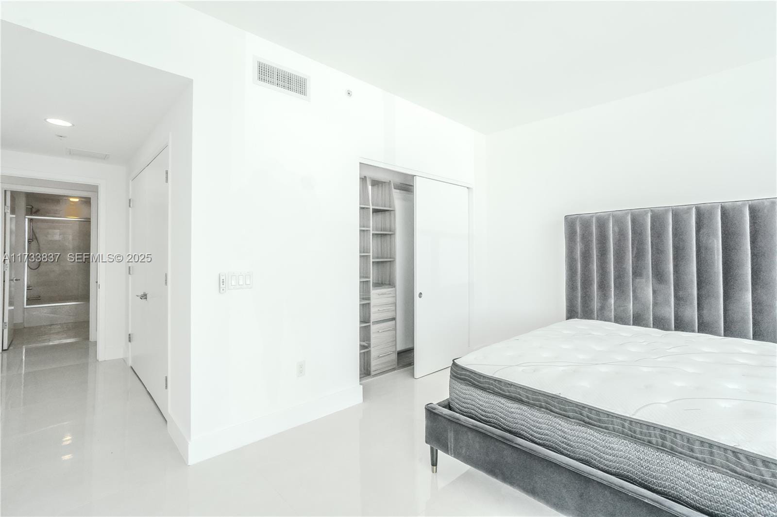 17301 Biscayne Boulevard 207, North Miami Beach, FL 33160 photo 21
